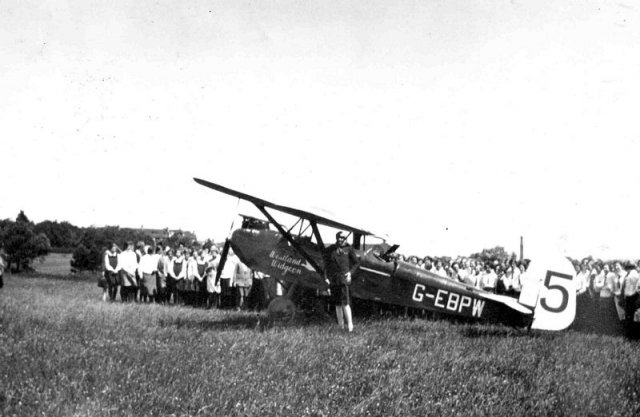 g-ebpw westland widgeon iii lady heath and schoolgirls 0751-0109